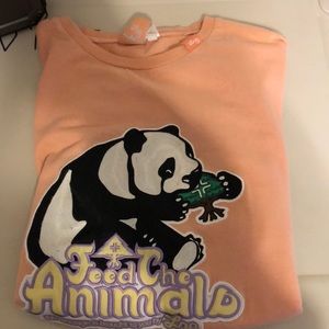 Men’s large lrg tea shirt